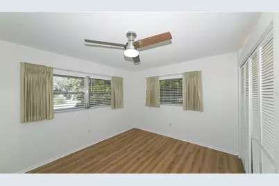 3431 Mineola Drive, Sarasota, FL 34239 - Photo 21