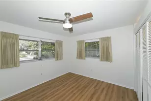 3431 Mineola Dr, Sarasota, FL 34239 - Photo 21