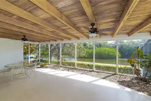 3431 Mineola Dr, Sarasota, FL 34239 - Photo 3