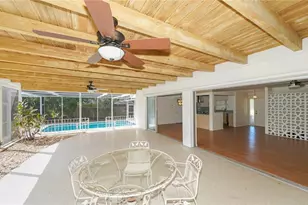 3431 Mineola Dr, Sarasota, FL 34239 - Photo 23