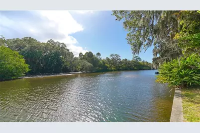 3431 Mineola Drive, Sarasota, FL 34239 - Photo 29