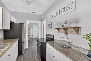 520 Spring Ave, Anna Maria, FL 34216 - Photo 11