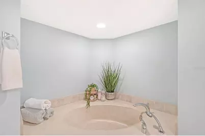 550 Flamingo Drive #202, Venice, FL 34285 - Photo 23