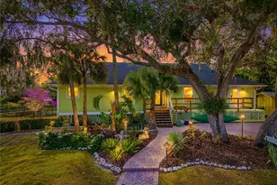 5116 Admiral Pl, Sarasota, FL 34231 - Photo 1