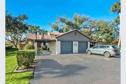 4372 Trails Drive #15-1, Sarasota, FL 34232 - Photo 3