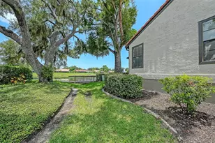 4372 Trails Dr, Sarasota, FL 34232 - Photo 9