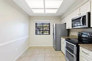 4372 Trails Dr, Sarasota, FL 34232 - Photo 15