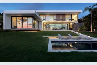 1500 Bayview Drive, Sarasota, FL 34239 - Photo 13