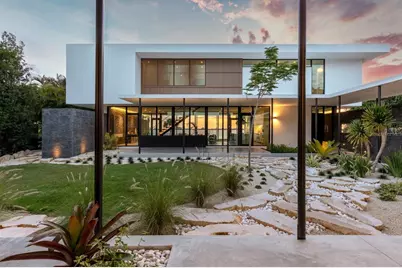 1500 Bayview Drive, Sarasota, FL 34239 - Photo 9