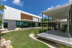 1500 Bayview Dr, Sarasota, FL 34239 - Photo 61