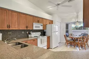9641 Castle Point Dr, Sarasota, FL 34238 - Photo 17