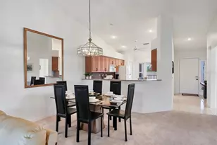 9641 Castle Point Dr, Sarasota, FL 34238 - Photo 13