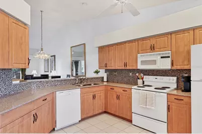 9641 Castle Point Drive #1221, Sarasota, FL 34238 - Photo 17