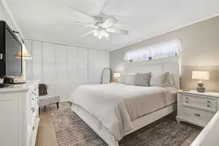 6300 Midnight Pass Rd, Sarasota, FL 34242 - Photo 17