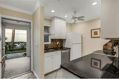 5661 Midnight Pass Road #401, Sarasota, FL 34242 - Photo 9