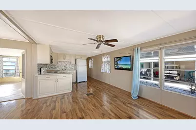 4221 11th Street E, Ellenton, FL 34222 - Photo 5