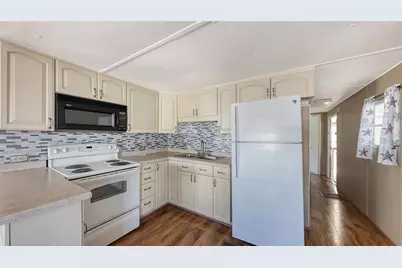 4221 11th Street E, Ellenton, FL 34222 - Photo 3