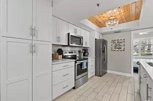 1313 Siesta Bayside Dr, Sarasota, FL 34242 - Photo 5