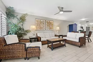 1313 Siesta Bayside Dr, Sarasota, FL 34242 - Photo 11