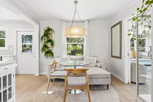 2104 Wood St, Sarasota, FL 34237 - Photo 9