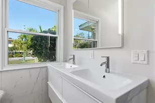 2104 Wood St, Sarasota, FL 34237 - Photo 23