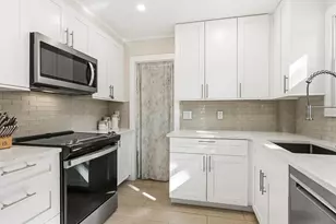 2104 Wood St, Sarasota, FL 34237 - Photo 17