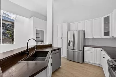 8618 Valley Ridge Court, Orlando, FL 32818 - Photo 11