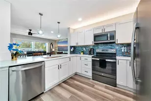 1410 35th St W, Bradenton, FL 34205 - Photo 11