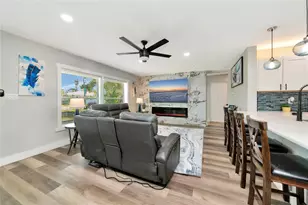 1410 35th St W, Bradenton, FL 34205 - Photo 7