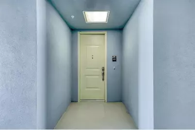 391 Aruba Circle #401, Bradenton, FL 34209 - Photo 7