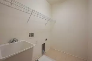 5543 Napa Dr, Sarasota, FL 34243 - Photo 31