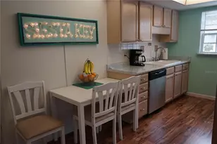 1877 Southpointe Dr, Sarasota, FL 34231 - Photo 9