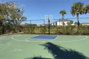 15285 Shady Palms Ln, Nokomis, FL 34275 - Photo 3