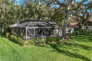 4502 Friar Tuck Ln, Sarasota, FL 34232 - Photo 31