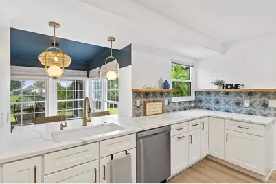 6410 38th Avenue Circle W, Bradenton, FL 34209 - Photo 9