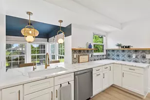 6410 38th Ave Cir W, Bradenton, FL 34209 - Photo 9