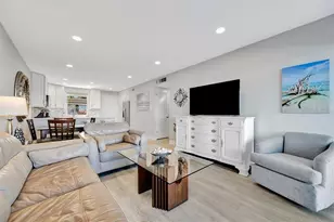 4310 Falmouth Dr, Longboat Key, FL 34228 - Photo 33