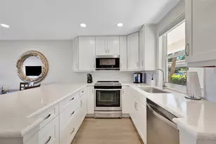 4310 Falmouth Dr, Longboat Key, FL 34228 - Photo 25