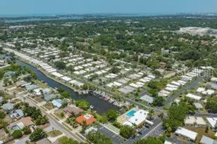 2016 Riverbluff Pkwy, Sarasota, FL 34231 - Photo 57