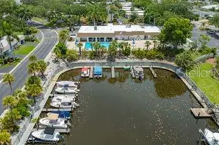 2016 Riverbluff Pkwy, Sarasota, FL 34231 - Photo 77