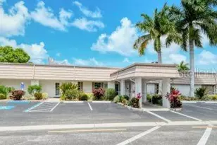 2016 Riverbluff Pkwy, Sarasota, FL 34231 - Photo 65