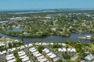 2016 Riverbluff Pkwy, Sarasota, FL 34231 - Photo 55