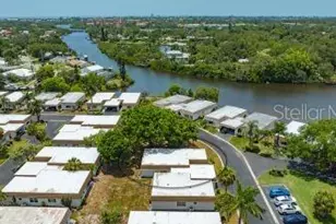 2016 Riverbluff Pkwy, Sarasota, FL 34231 - Photo 37