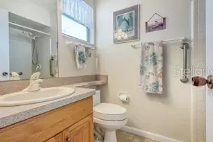 2016 Riverbluff Pkwy, Sarasota, FL 34231 - Photo 27