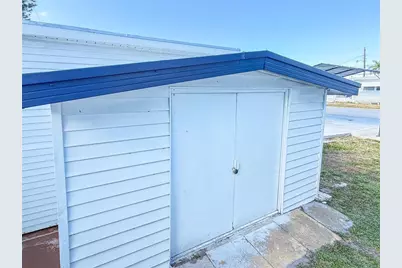 704 49th Avenue Terrace W, Bradenton, FL 34207 - Photo 5