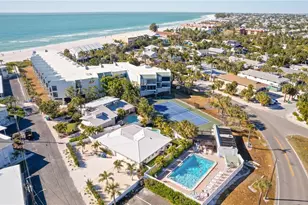 5608 Gulf Dr, Holmes Beach, FL 34217 - Photo 27