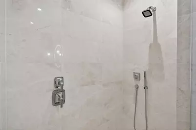 1591 Gulf Of Mexico Drive #412, Longboat Key, FL 34228 - Photo 37