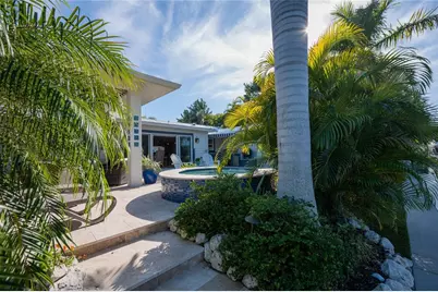 504 68th Street, Holmes Beach, FL 34217 - Photo 9