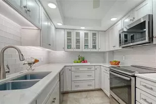 1750 Benjamin Franklin Dr, Sarasota, FL 34236 - Photo 17