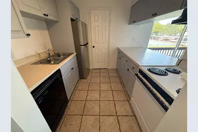 2632 Hidden Lake Drive N #H, Sarasota, FL 34237 - Photo 5